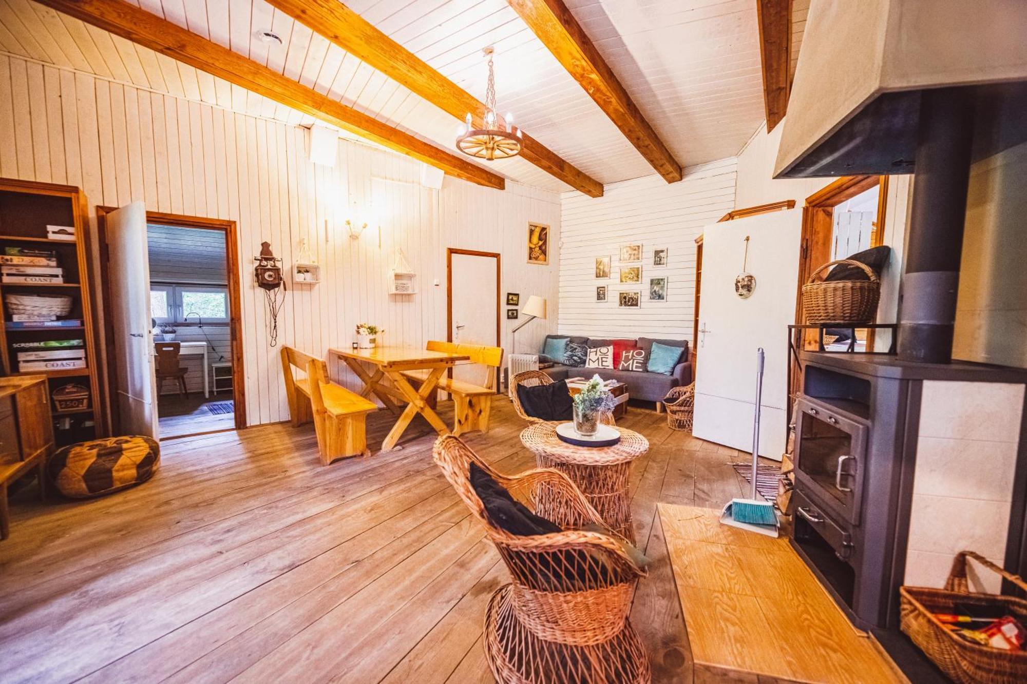 Cozy Nature Retreat With Patio Fireplace Garden Chalet Maciejowice
