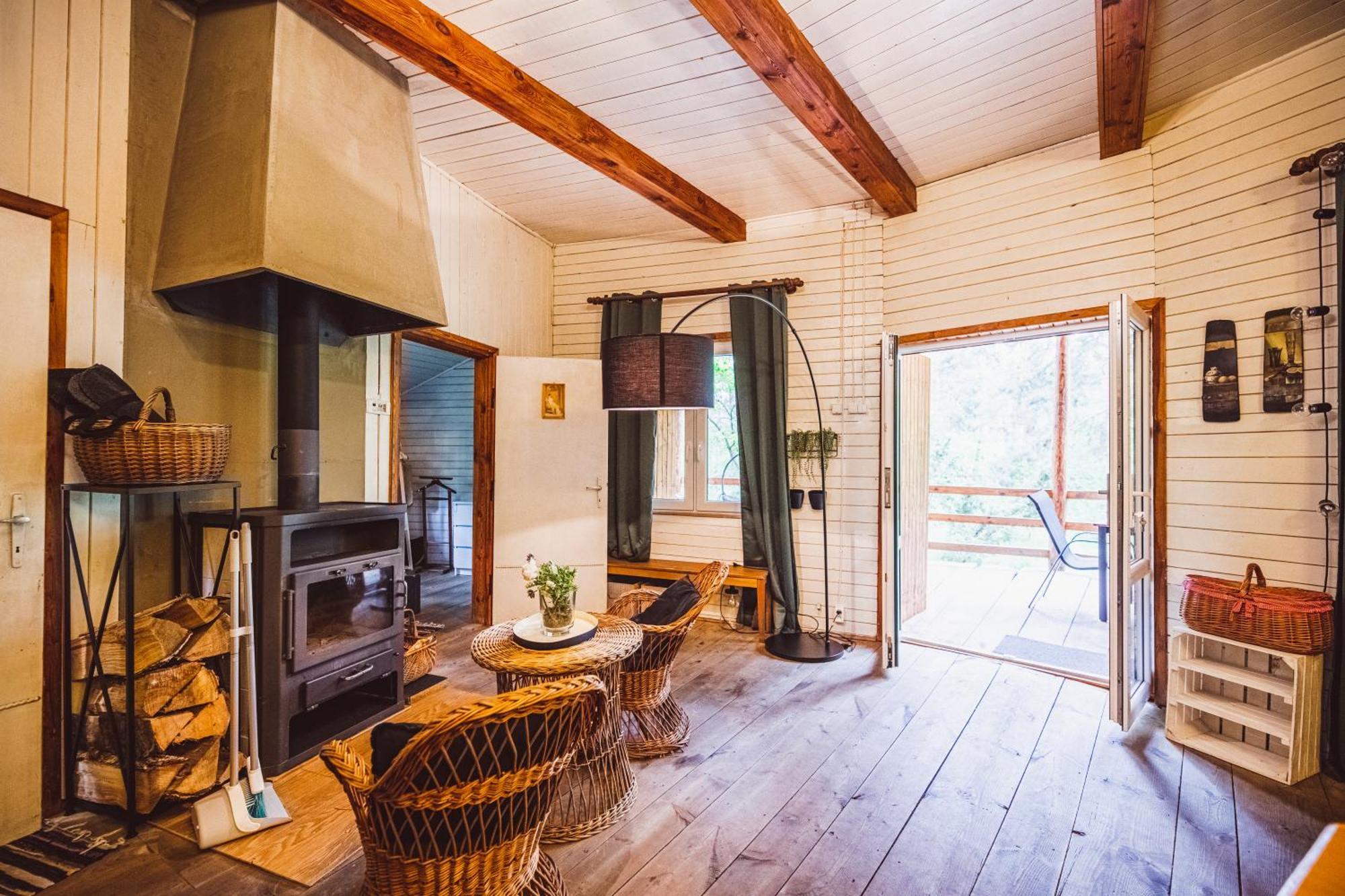Chalet Cozy Nature Retreat With Patio Fireplace Garden