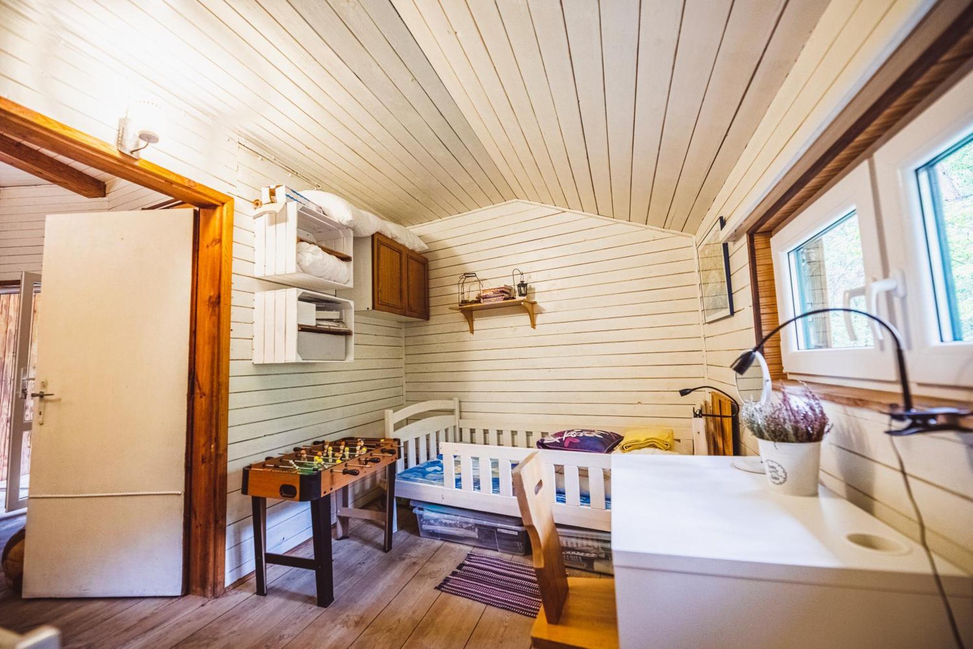 Chalet Cozy Nature Retreat With Patio Fireplace Garden *